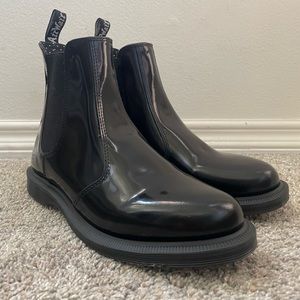 NWOT Dr. Marten’s Flora Booties